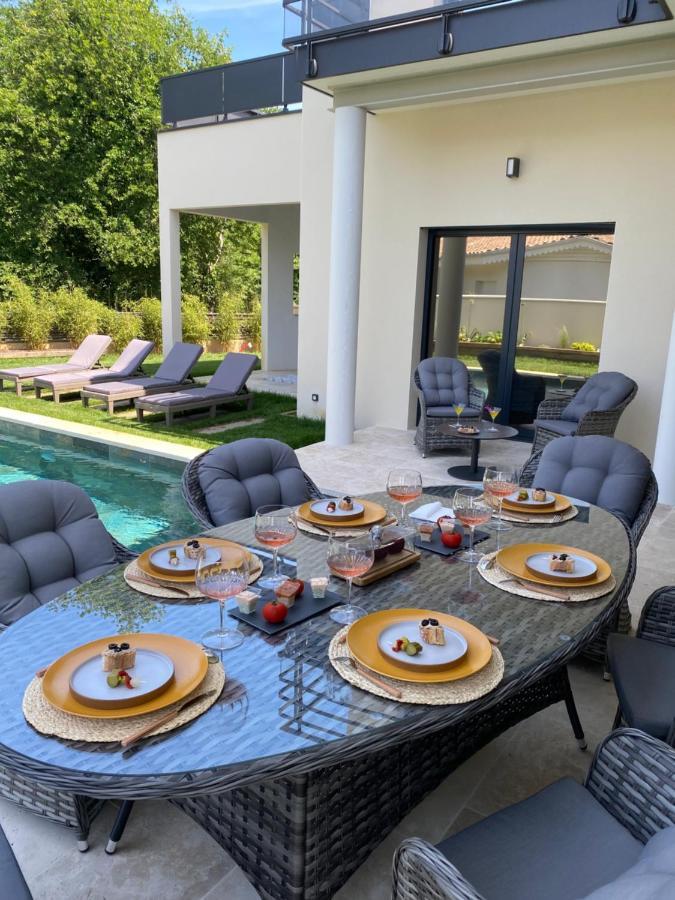 La Villa Des Trois Pins Andernos-les-Bains Bagian luar foto